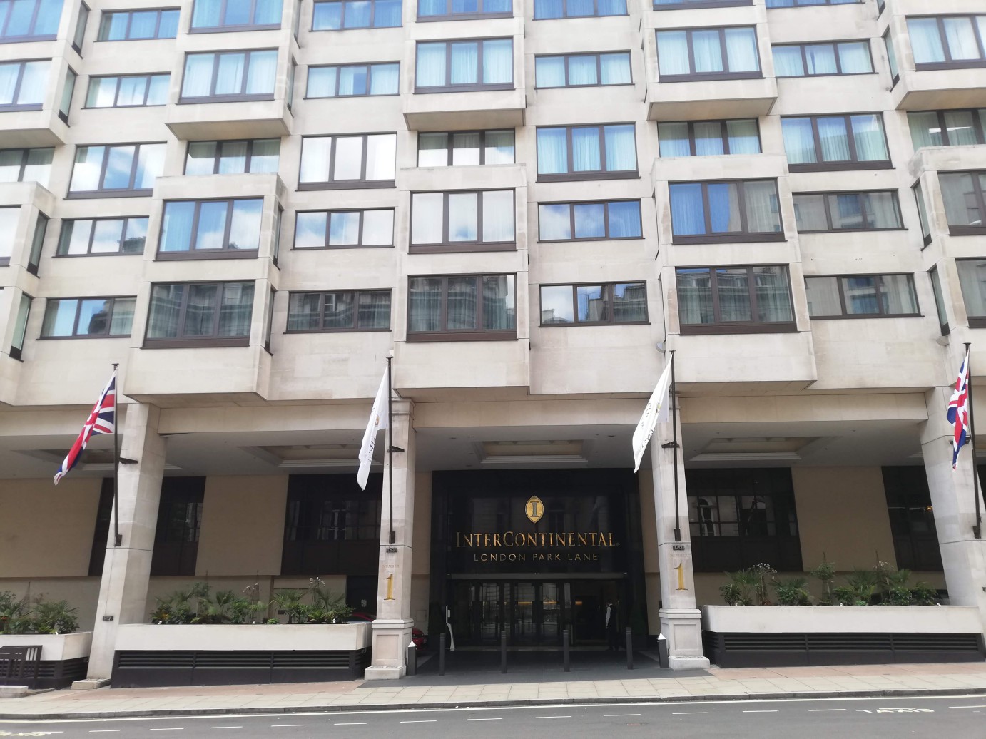 Intercontinental park lane building Verylvke review-intercontinental-london-park-lane-travel