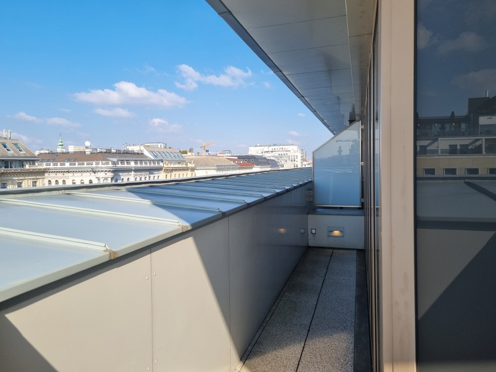 ritz-carlton-vienna-balcony-1 | Verylvke