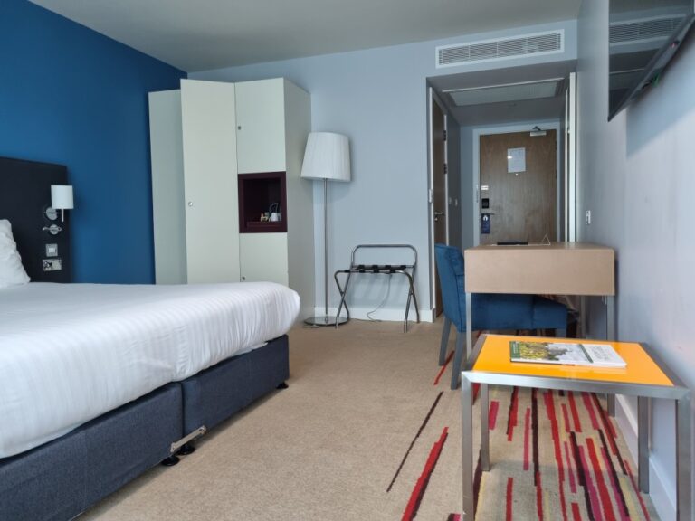 radissonblucardiffroom2 Verylvke