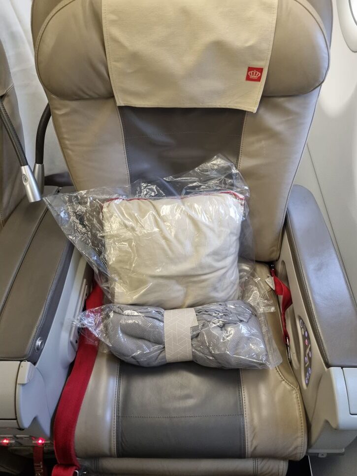 My review of Royal Jordanian s A321 business class Verylvke